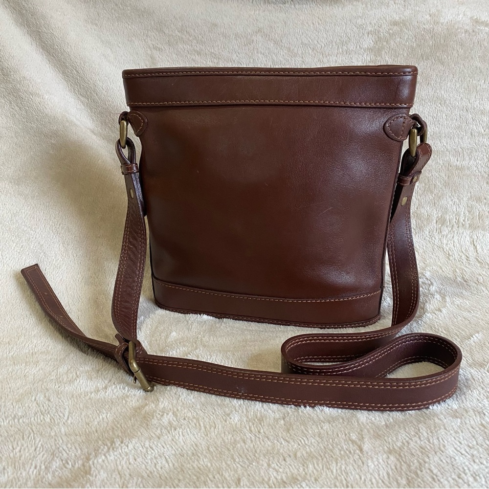 Liz Claiborne Accessories Crossbody Leather Bucket Bag